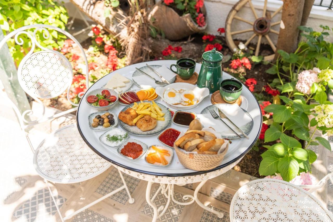 Aya Butik Otel Адалар Экстерьер фото