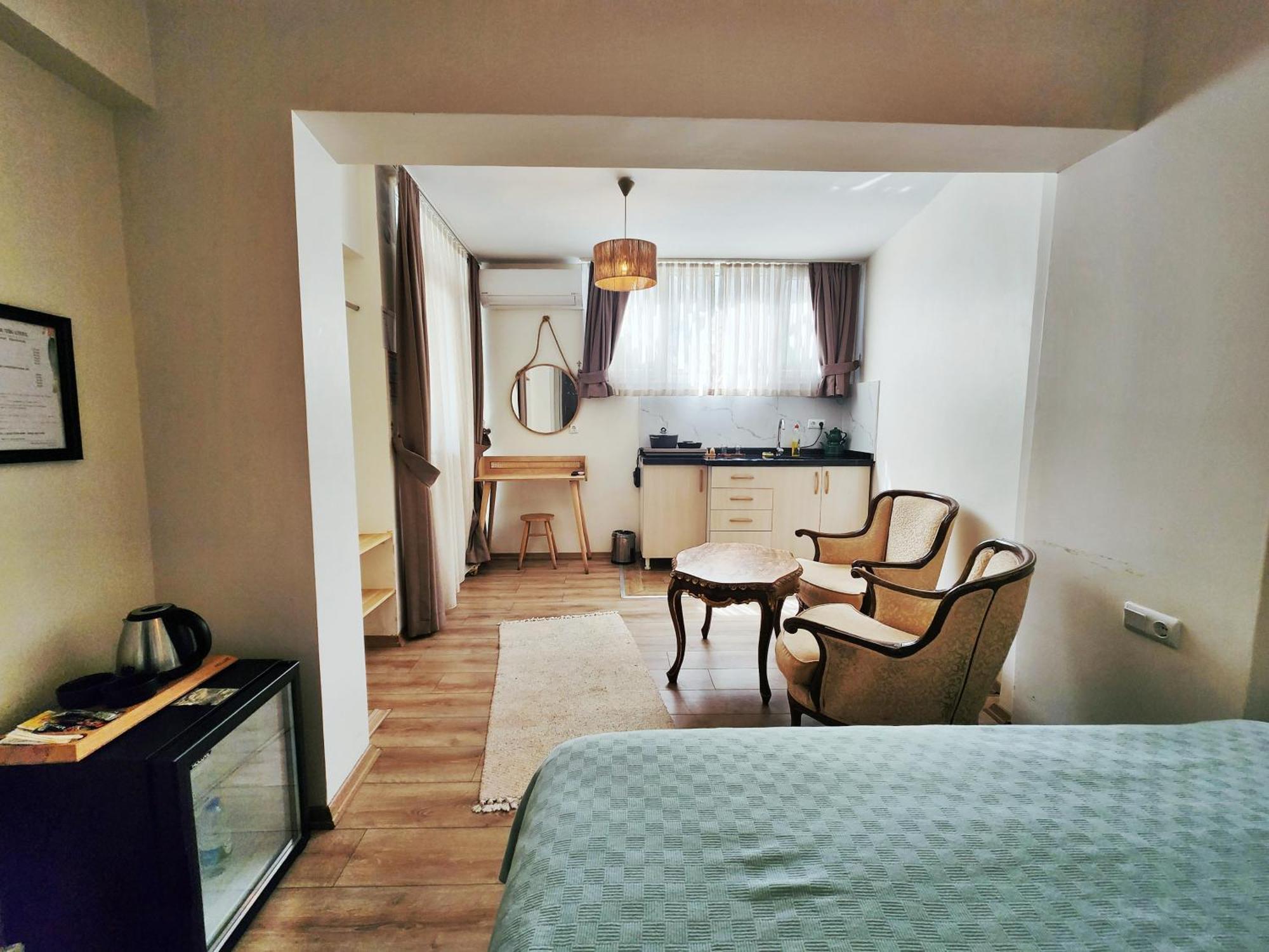 Aya Butik Otel Адалар Экстерьер фото